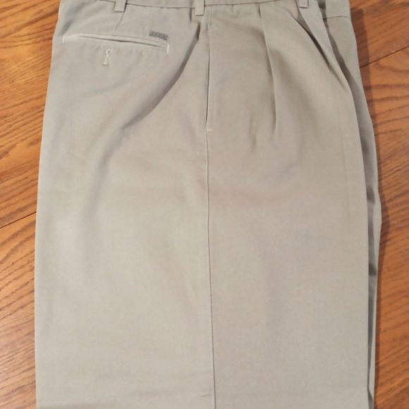 IZOD MENS SLACKS - Picture 4 of 6